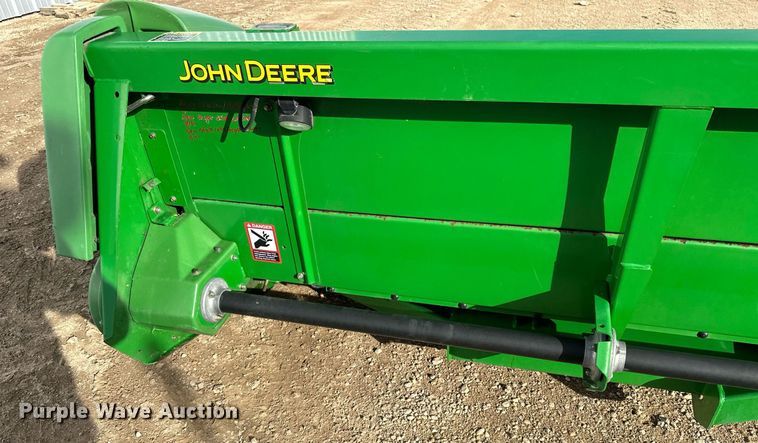 image for item NO9499 2009 John Deere 612C  corn head
