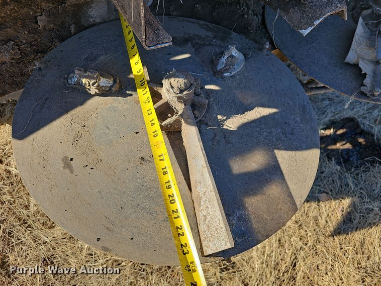 image for item NP9240 1996 International 4700 4X2  applicator truck