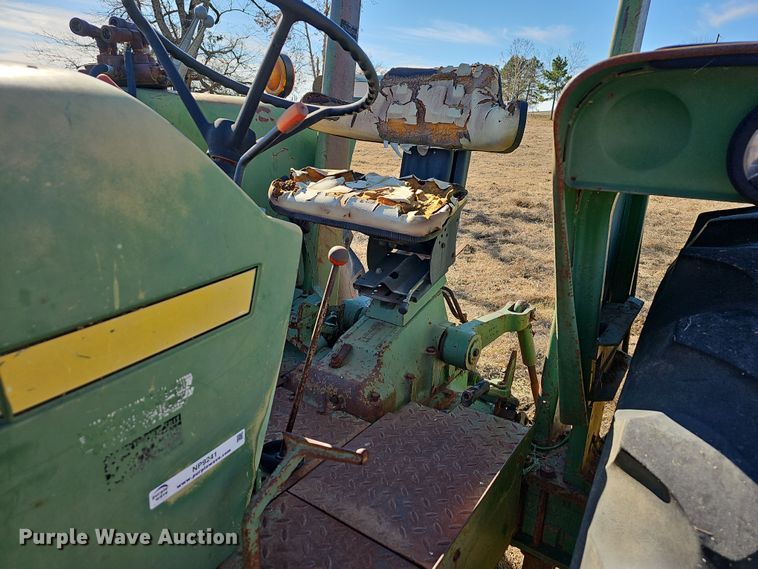 image for item NP9241 John Deere 2940  tractor