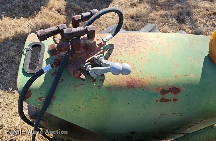 image for item NP9241 John Deere 2940  tractor