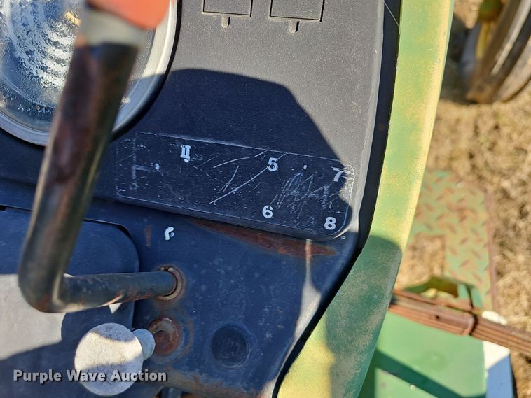 image for item NP9241 John Deere 2940  tractor