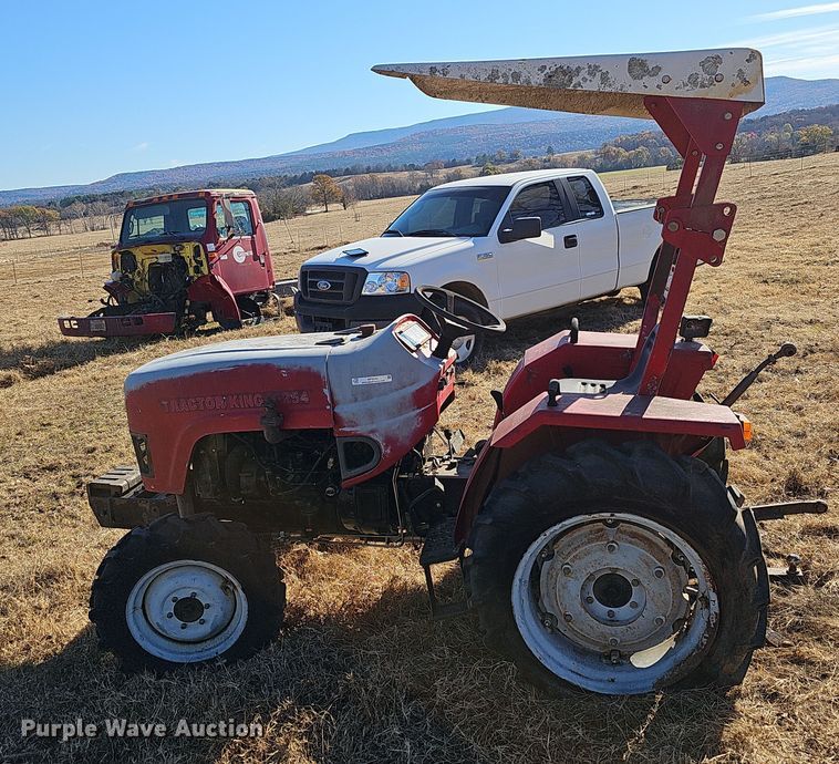 image for item NP9242 2005 Tractor King 254  MFWD tractor