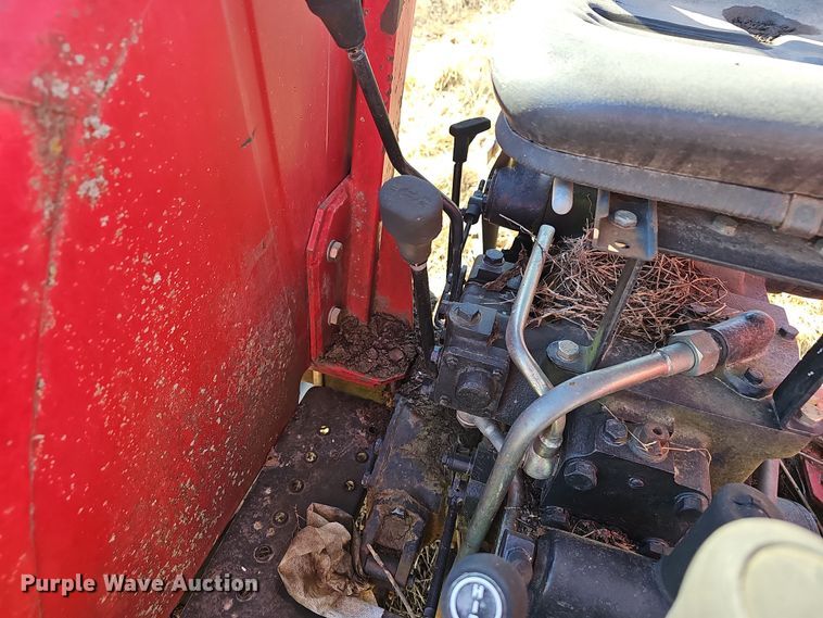 image for item NP9242 2005 Tractor King 254  MFWD tractor