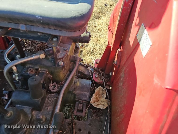 image for item NP9242 2005 Tractor King 254  MFWD tractor