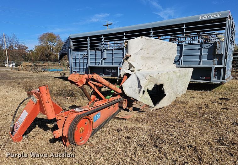 image for item NP9244 Kuhn GMD700GII HD  disc mower