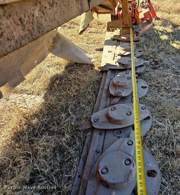 image for item NP9244 Kuhn GMD700GII HD  disc mower