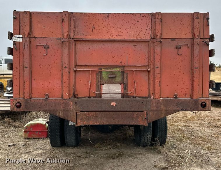 image for item NS9019 1966 GMC 5500  grain truck