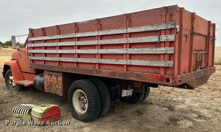 image for item NS9019 1966 GMC 5500  grain truck