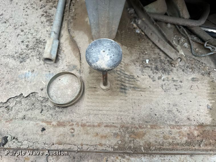 image for item NS9019 1966 GMC 5500  grain truck