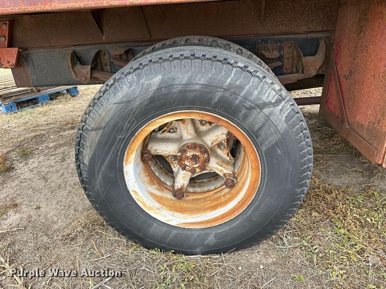 image for item NS9019 1966 GMC 5500  grain truck