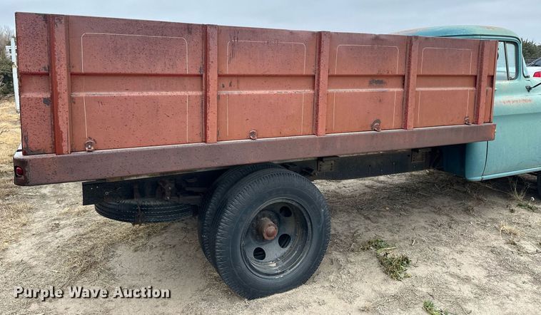 image for item NS9020 1959 Chevrolet Viking 40  grain truck