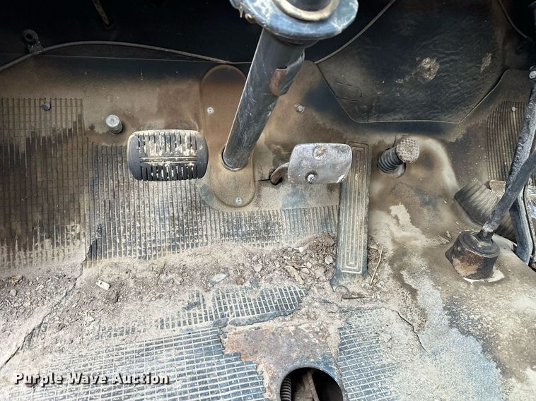 image for item NS9020 1959 Chevrolet Viking 40  grain truck