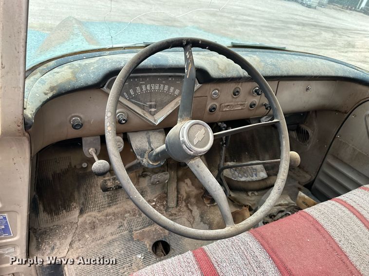 image for item NS9020 1959 Chevrolet Viking 40  grain truck