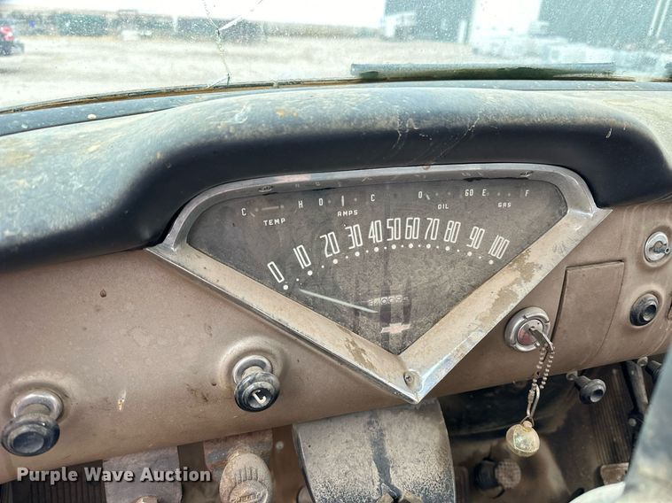 image for item NS9020 1959 Chevrolet Viking 40  grain truck