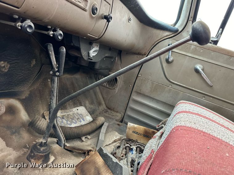 image for item NS9020 1959 Chevrolet Viking 40  grain truck