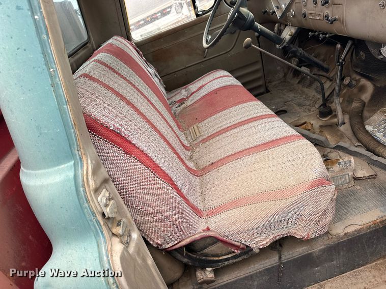 image for item NS9020 1959 Chevrolet Viking 40  grain truck