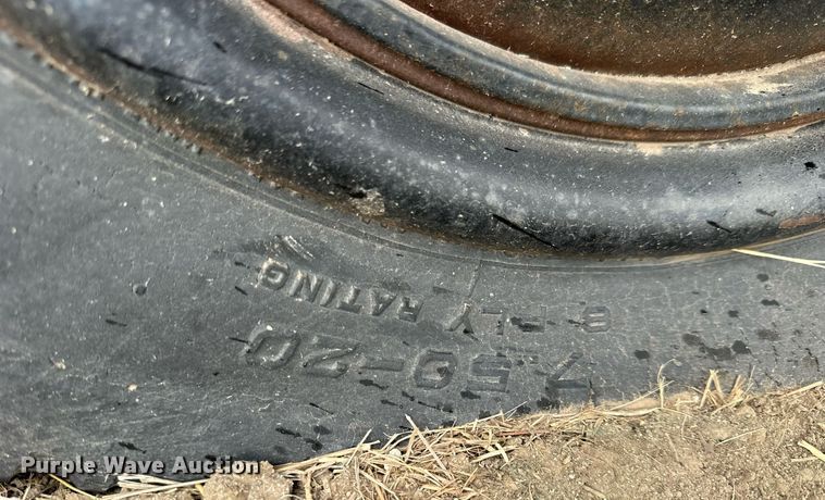 image for item NS9020 1959 Chevrolet Viking 40  grain truck