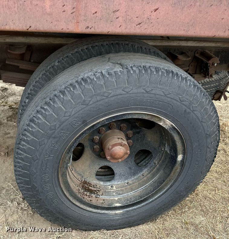 image for item NS9020 1959 Chevrolet Viking 40  grain truck