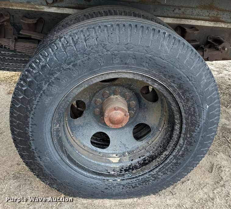 image for item NS9020 1959 Chevrolet Viking 40  grain truck