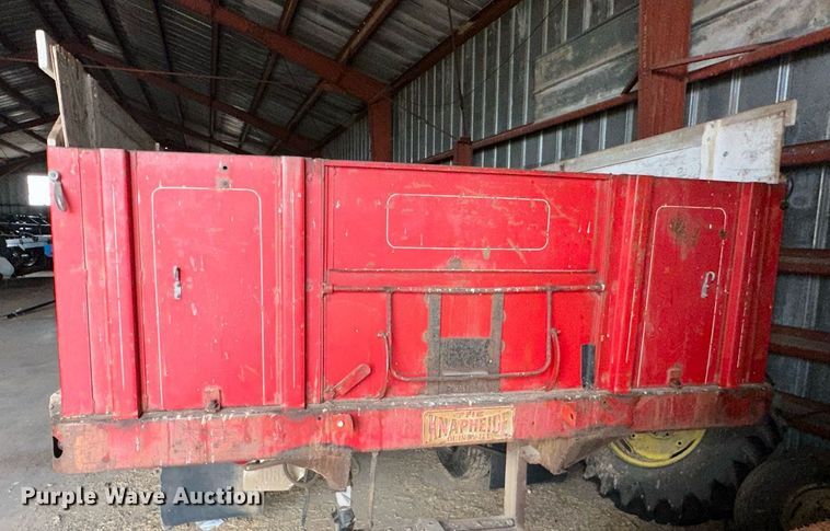 image for item NS9021 1958 Chevrolet Viking 60  grain truck