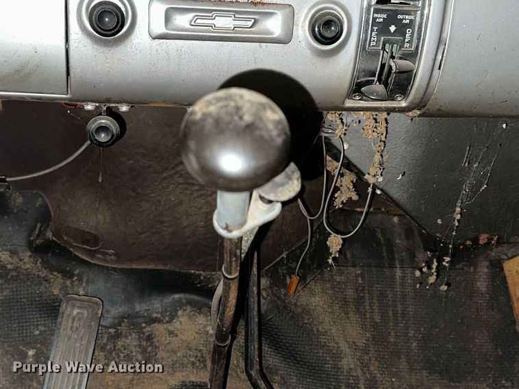 image for item NS9021 1958 Chevrolet Viking 60  grain truck