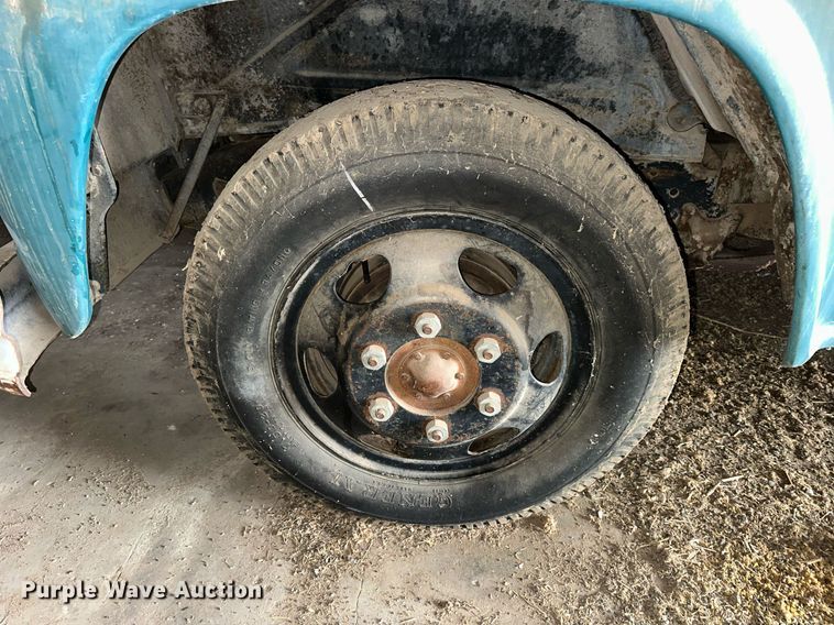 image for item NS9021 1958 Chevrolet Viking 60  grain truck