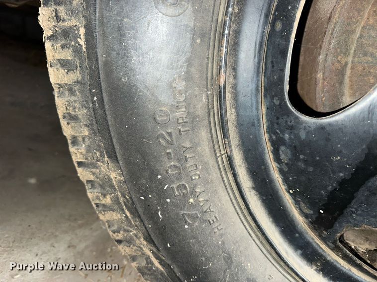 image for item NS9021 1958 Chevrolet Viking 60  grain truck