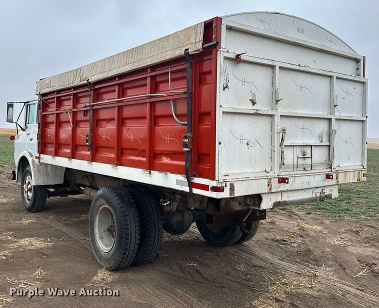 image for item NS9022 1966 GMC 4000  grain truck