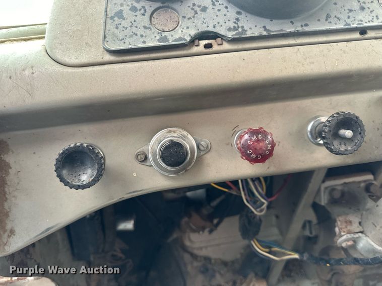 image for item NS9022 1966 GMC 4000  grain truck