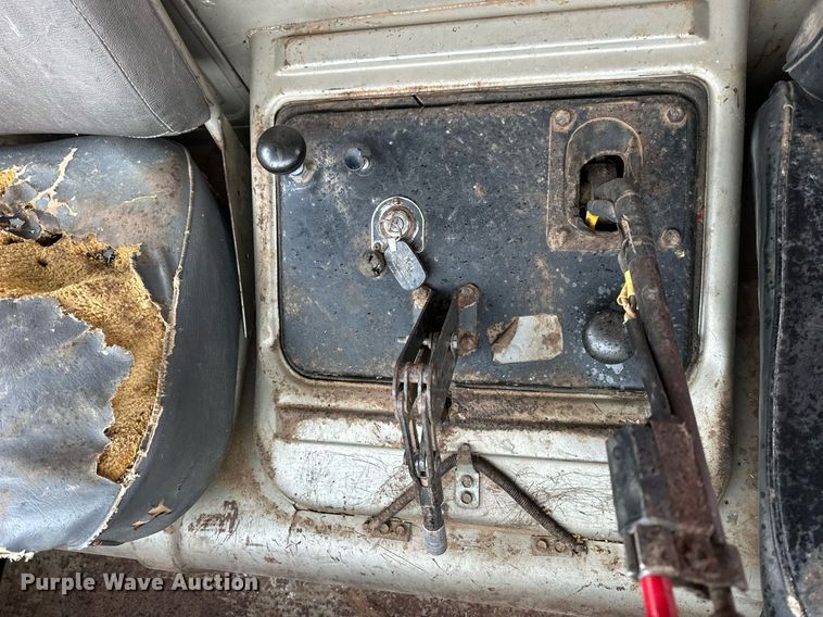 image for item NS9022 1966 GMC 4000  grain truck