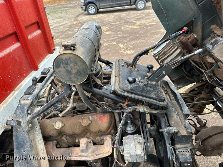 image for item NS9022 1966 GMC 4000  grain truck