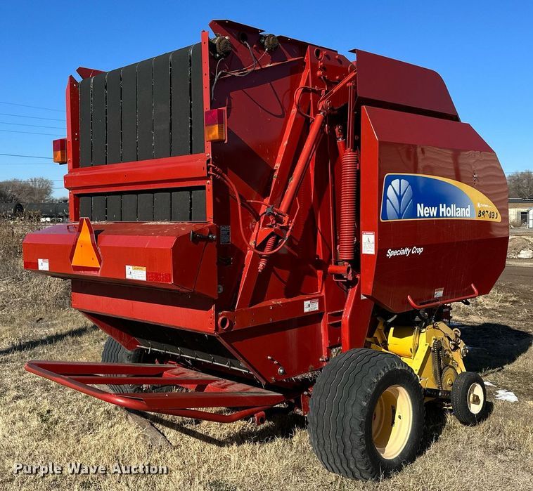 image for item NS9059 2012 New Holland BR7090  round baler