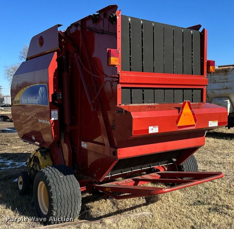 image for item NS9059 2012 New Holland BR7090  round baler