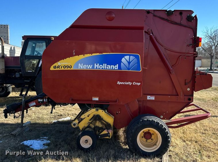 image for item NS9059 2012 New Holland BR7090  round baler