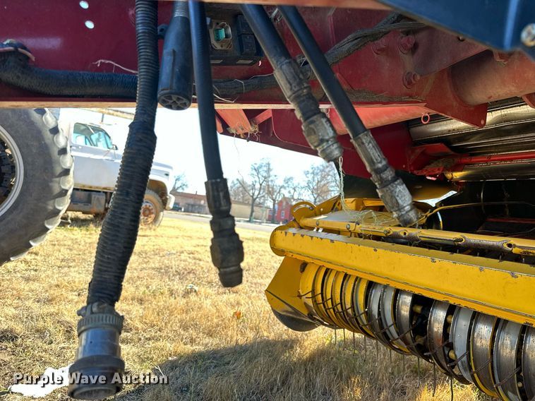 image for item NS9059 2012 New Holland BR7090  round baler