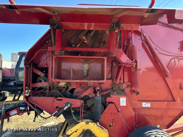 image for item NS9059 2012 New Holland BR7090  round baler