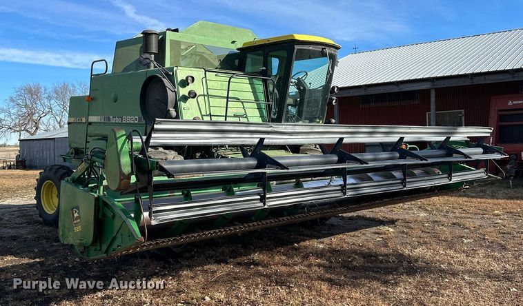image for item NS9065 1983 John Deere 8820  combine