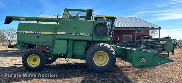 image for item NS9065 1983 John Deere 8820  combine
