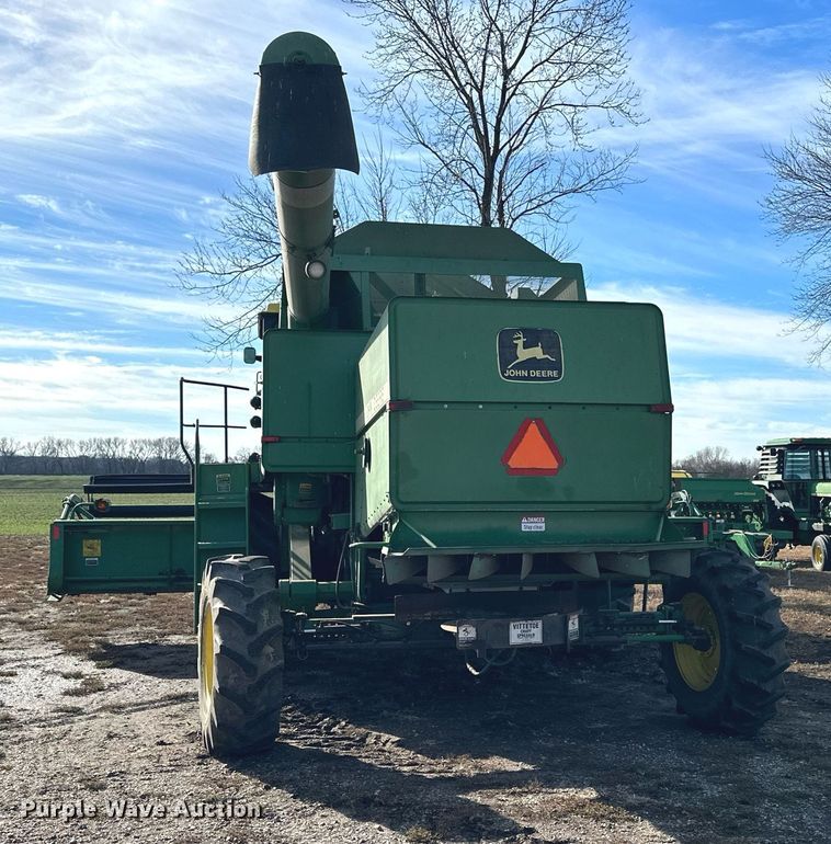 image for item NS9065 1983 John Deere 8820  combine