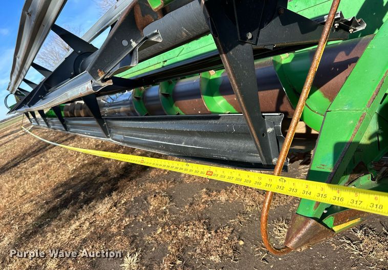 image for item NS9065 1983 John Deere 8820  combine