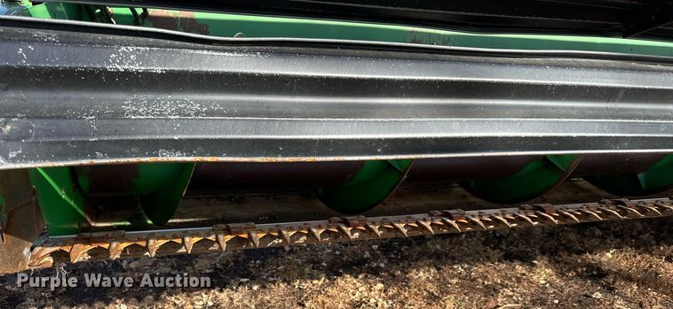 image for item NS9065 1983 John Deere 8820  combine