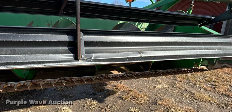 image for item NS9065 1983 John Deere 8820  combine