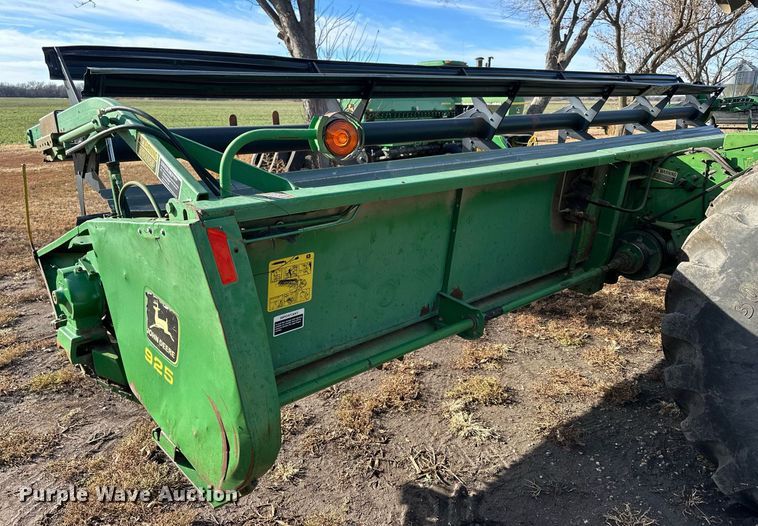 image for item NS9065 1983 John Deere 8820  combine