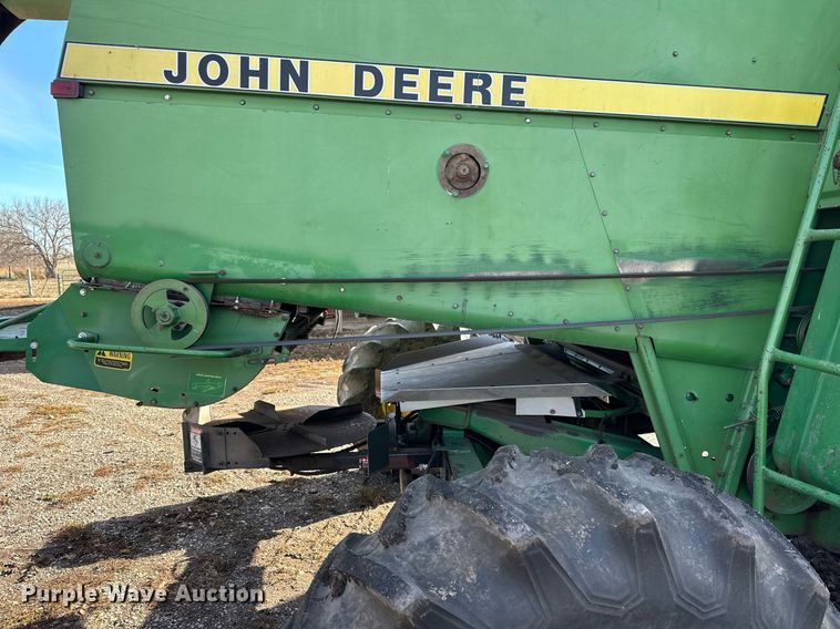 image for item NS9065 1983 John Deere 8820  combine