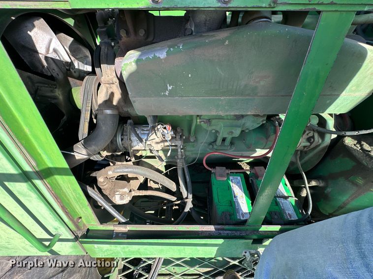 image for item NS9065 1983 John Deere 8820  combine