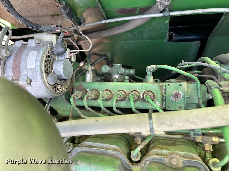 image for item NS9065 1983 John Deere 8820  combine