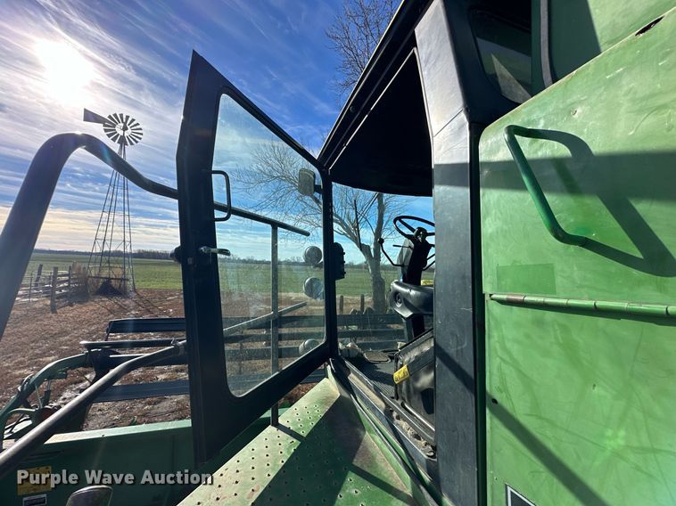 image for item NS9065 1983 John Deere 8820  combine