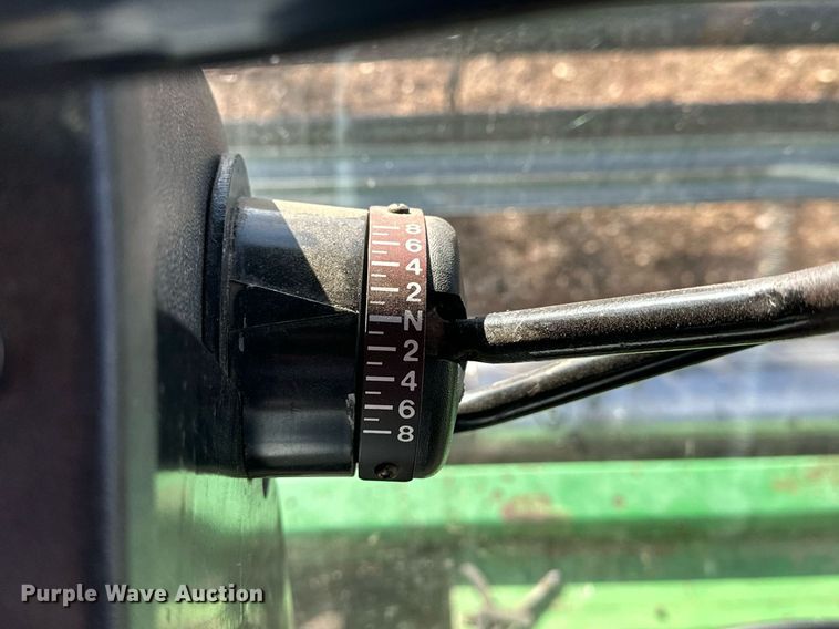 image for item NS9065 1983 John Deere 8820  combine