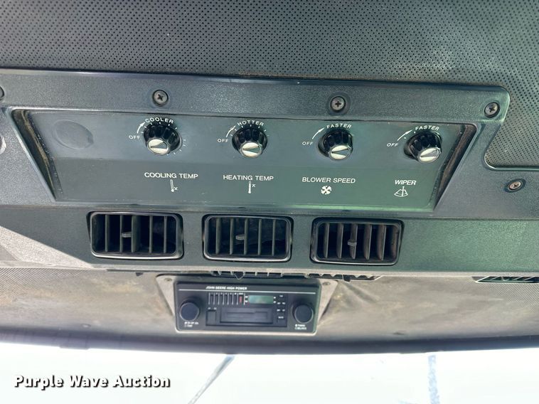 image for item NS9065 1983 John Deere 8820  combine