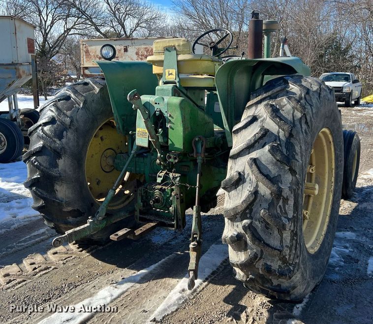 image for item OA9243 1966 John Deere 4020  tractor
